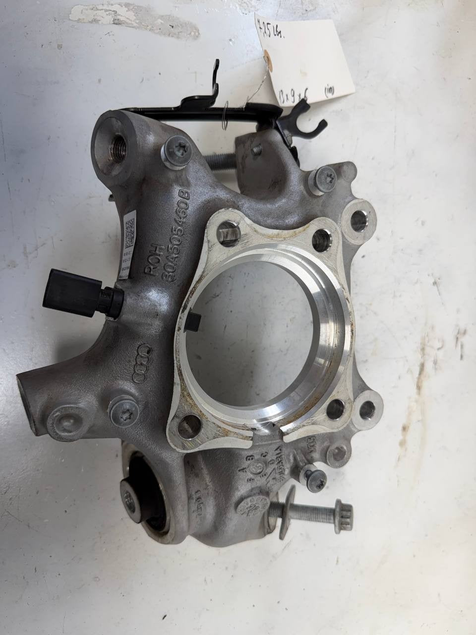 2021 - 2023 Audi A6 Rear Right Wheel Knuckle 80A505460B OEM Used
