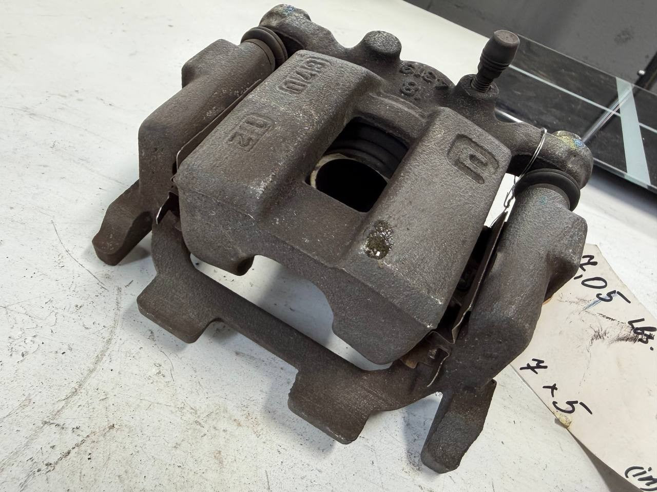 2017 Nissan Murano Rear Left Brake Caliper OEM Used
