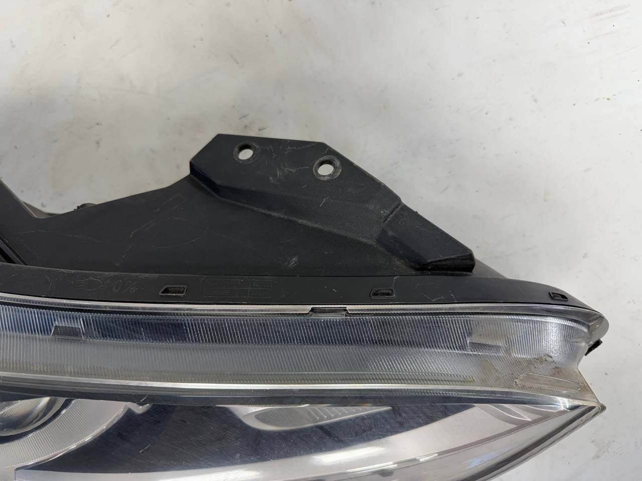 Kia Forte 2019-2021 Right Side Headlight Headlamp RH OEM Halogen/LED Used