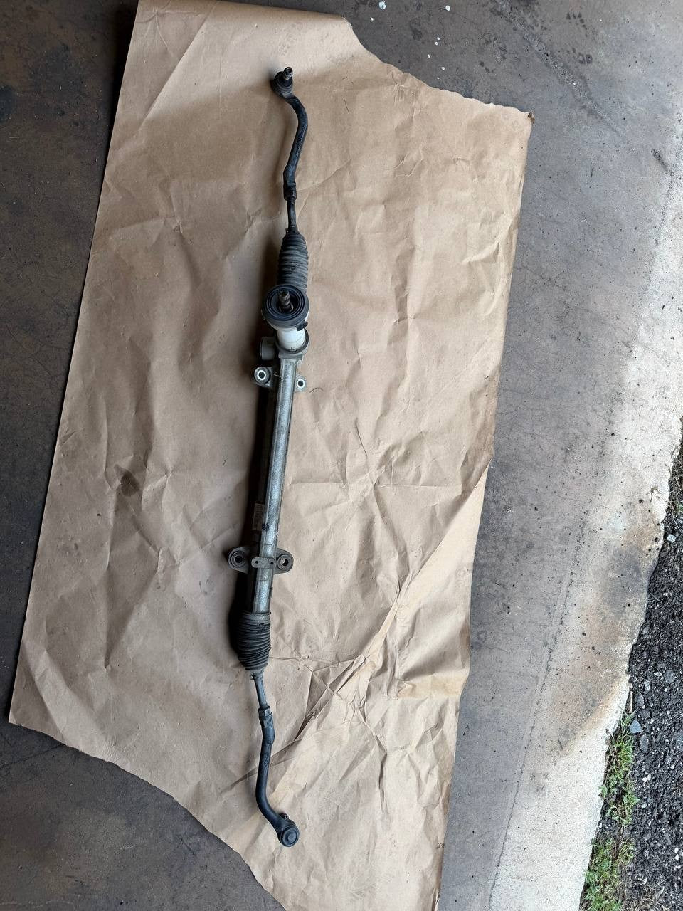 2015 Kia Cadenza Steering Rack 56500-3V100 OEM Used