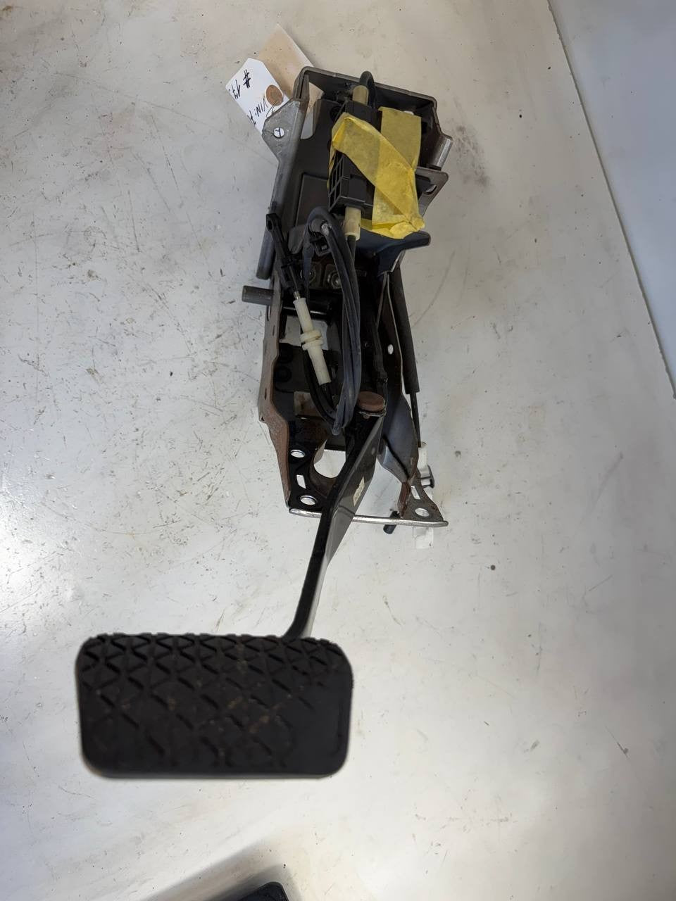 2012 Mazda cx9 Brake Pedal Assembly OEM Used