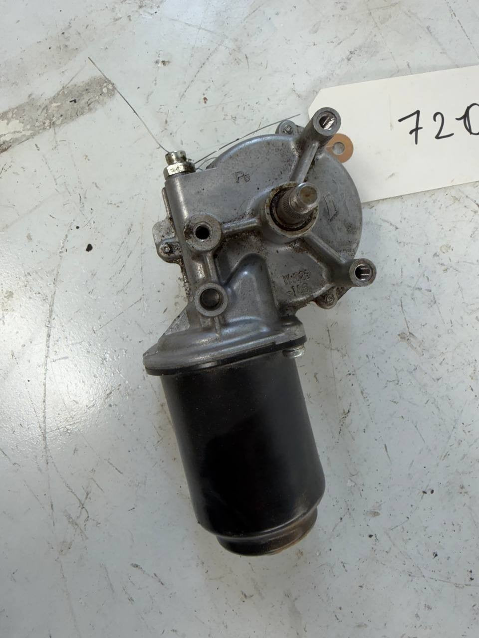 2022 Isuzu NPR Windshield Wiper Motor OEM Used