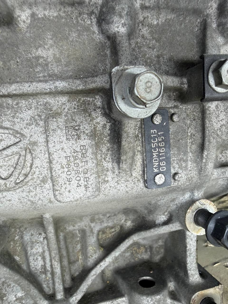 2016 Kia Sedona Automatic Transmission Assembly OEM Used