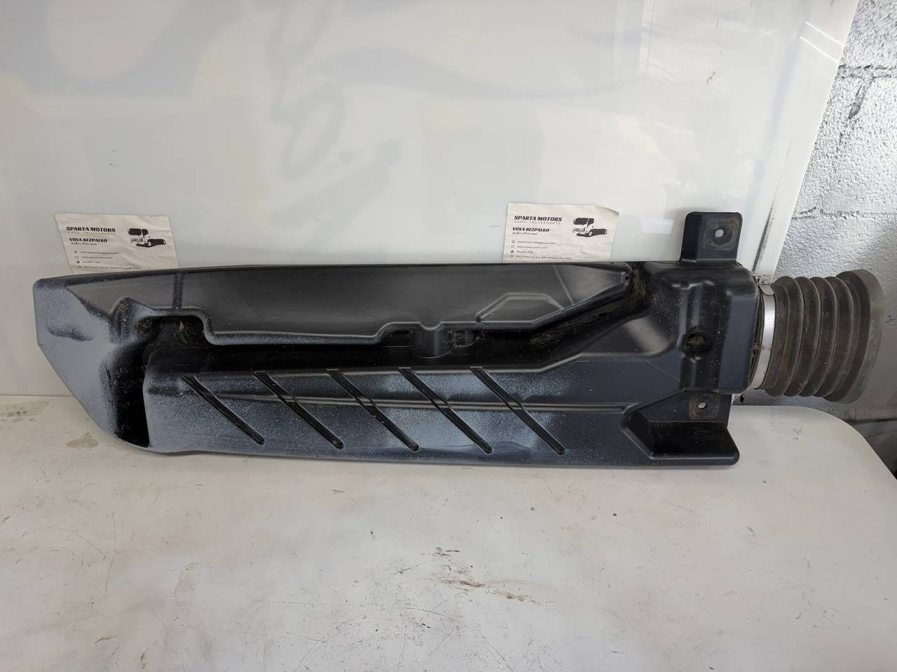 Isuzu NPR air Intake