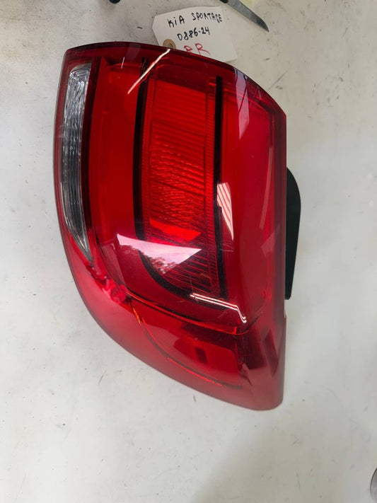 Kia Sportage Right Rear Tail Light Lamp OEM Used