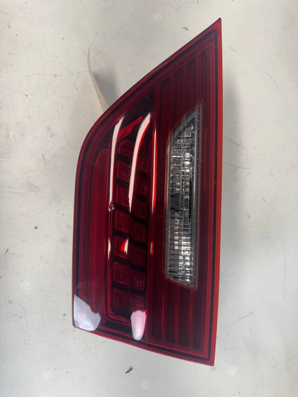 2017 Kia Cadenza Right Rear Tail Light Lamp RR OEM Used