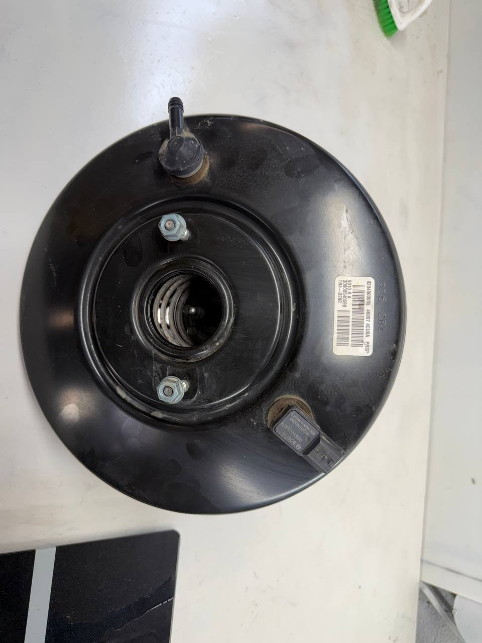 2019 Nissan Rogue Brake Booster Vacuum Servo OEM Used