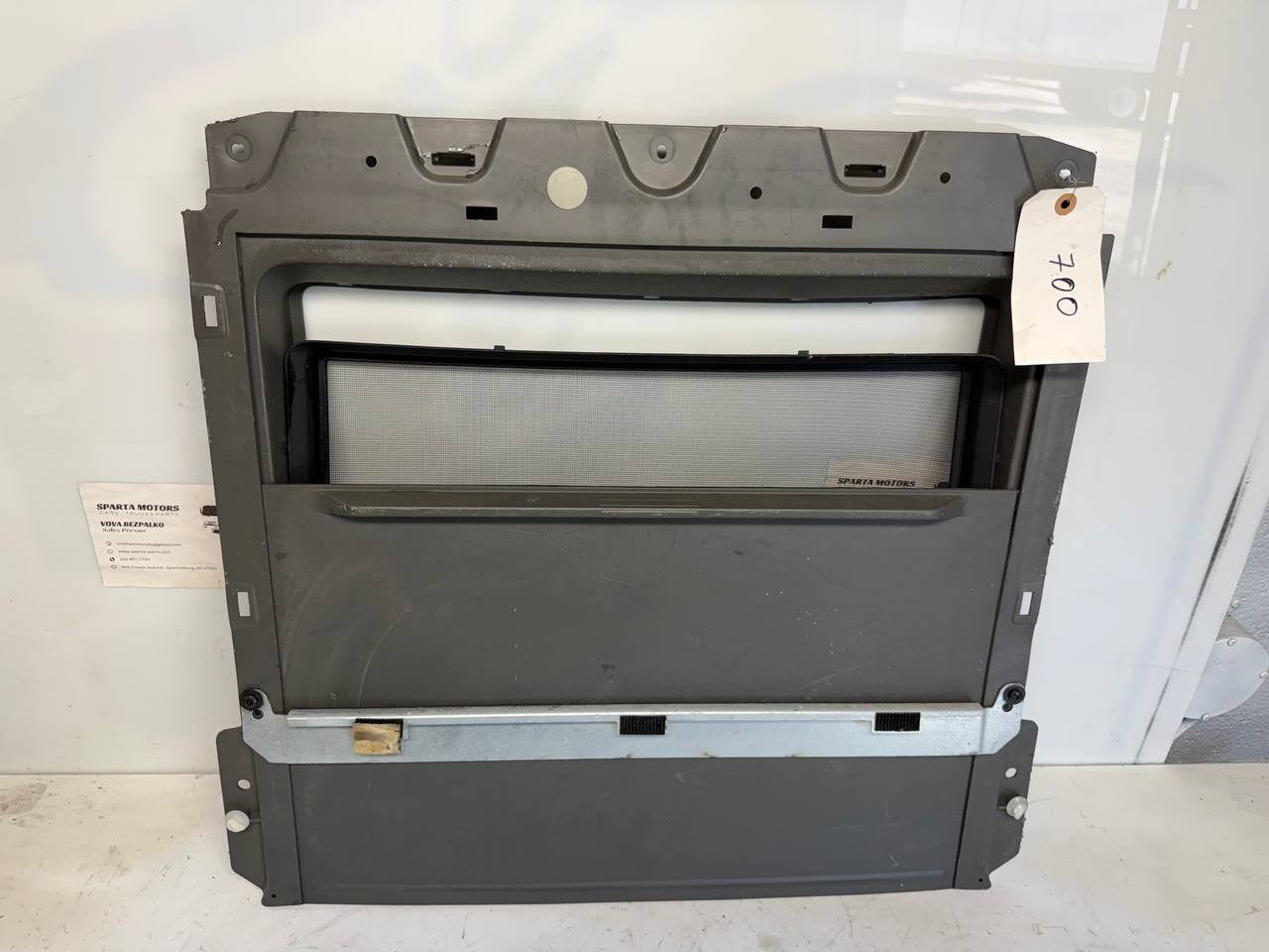 Volvo VNL Rear Sleeper Bunk Sun Shade 2023 OEM 84739712