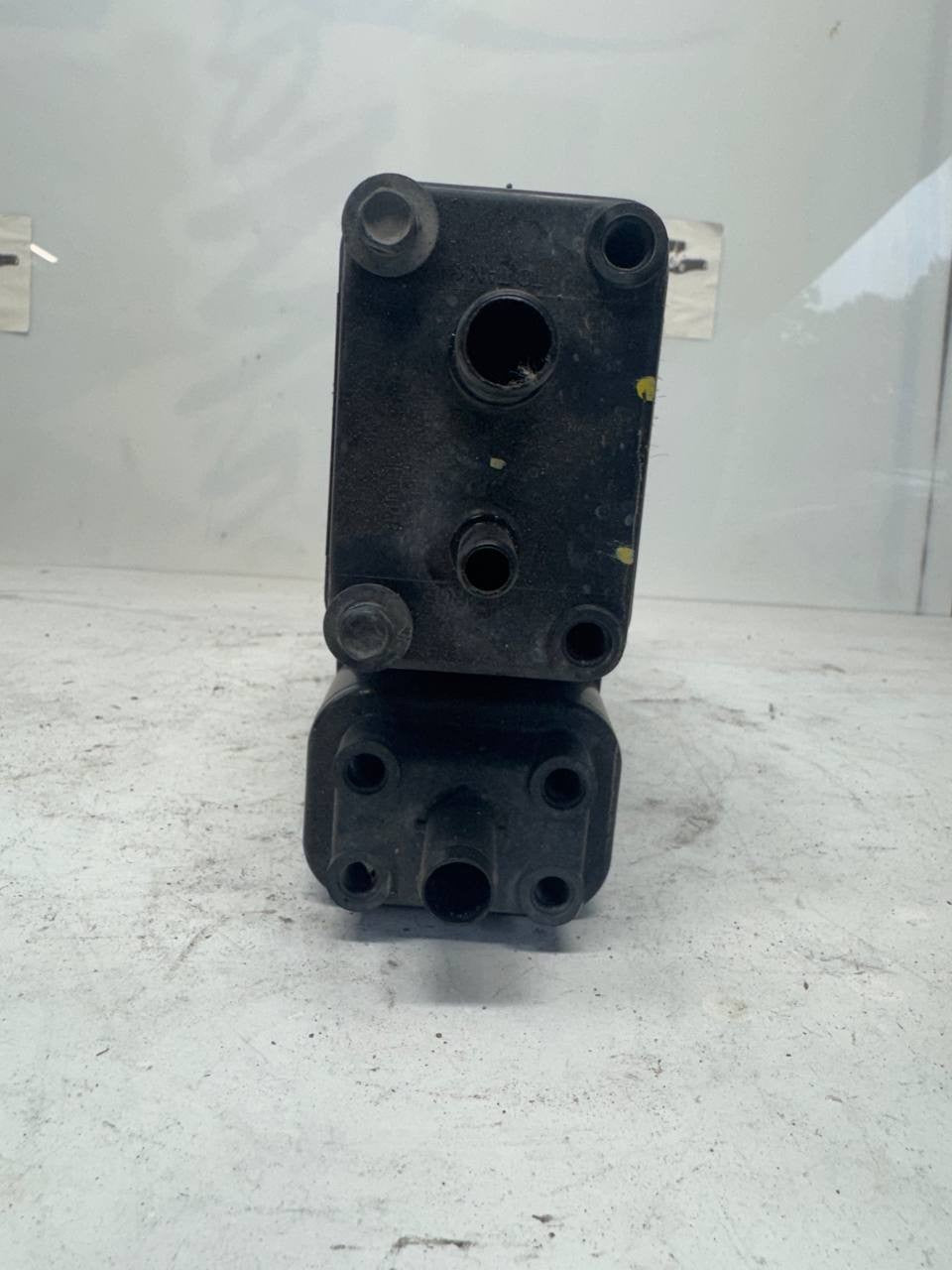 2015 Kia Sedona EVAP Charcoal Canister Vapor Canister 31400-A9500 OEM Used
