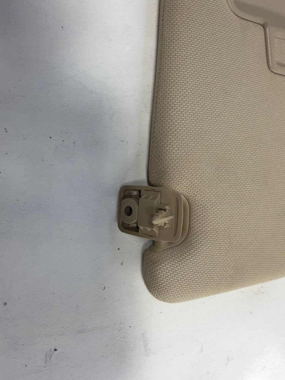 2017 Hyundai Sonata Passenger Right Sun Visor RH OEM Used