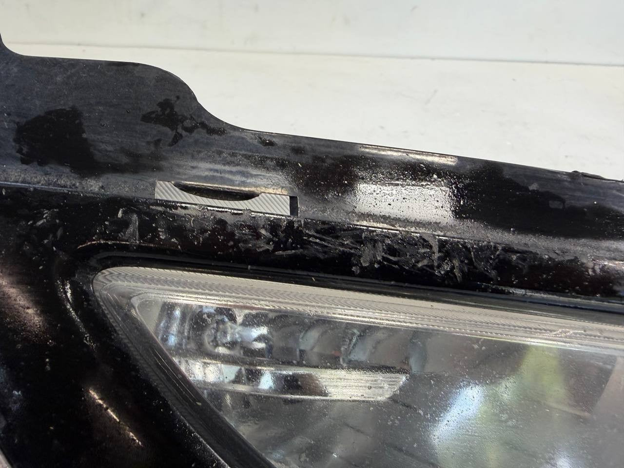 2015 Kia Cadenza Front Bumper Fog Light Right RH OEM Used