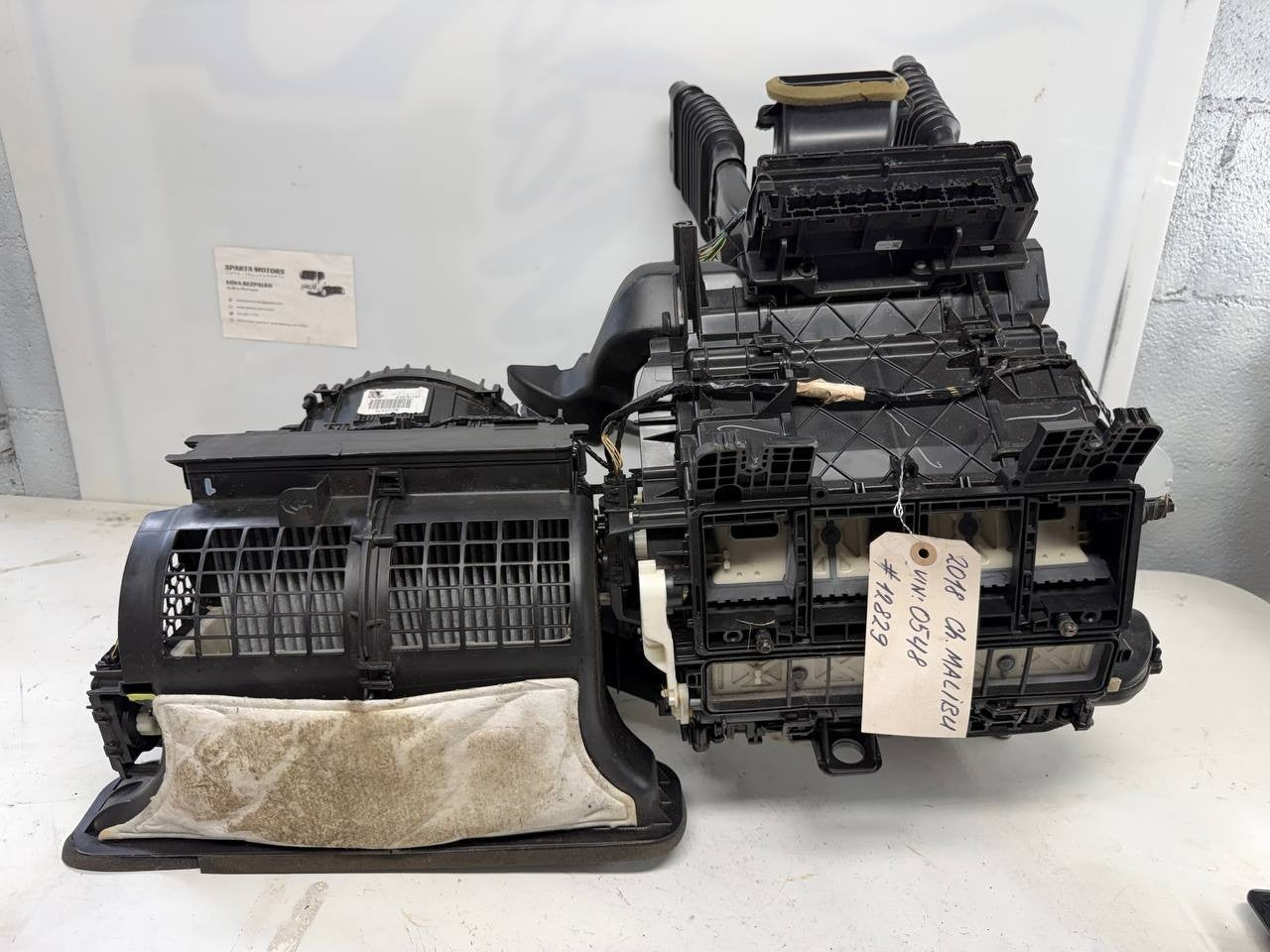 2018 Chevrolet Malibu Heater A/C HVAC Box Assembly 516519524 OEM Used