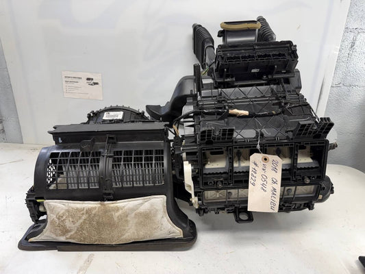 2018 Chevrolet Malibu Heater A/C HVAC Box Assembly 516519524 OEM Used