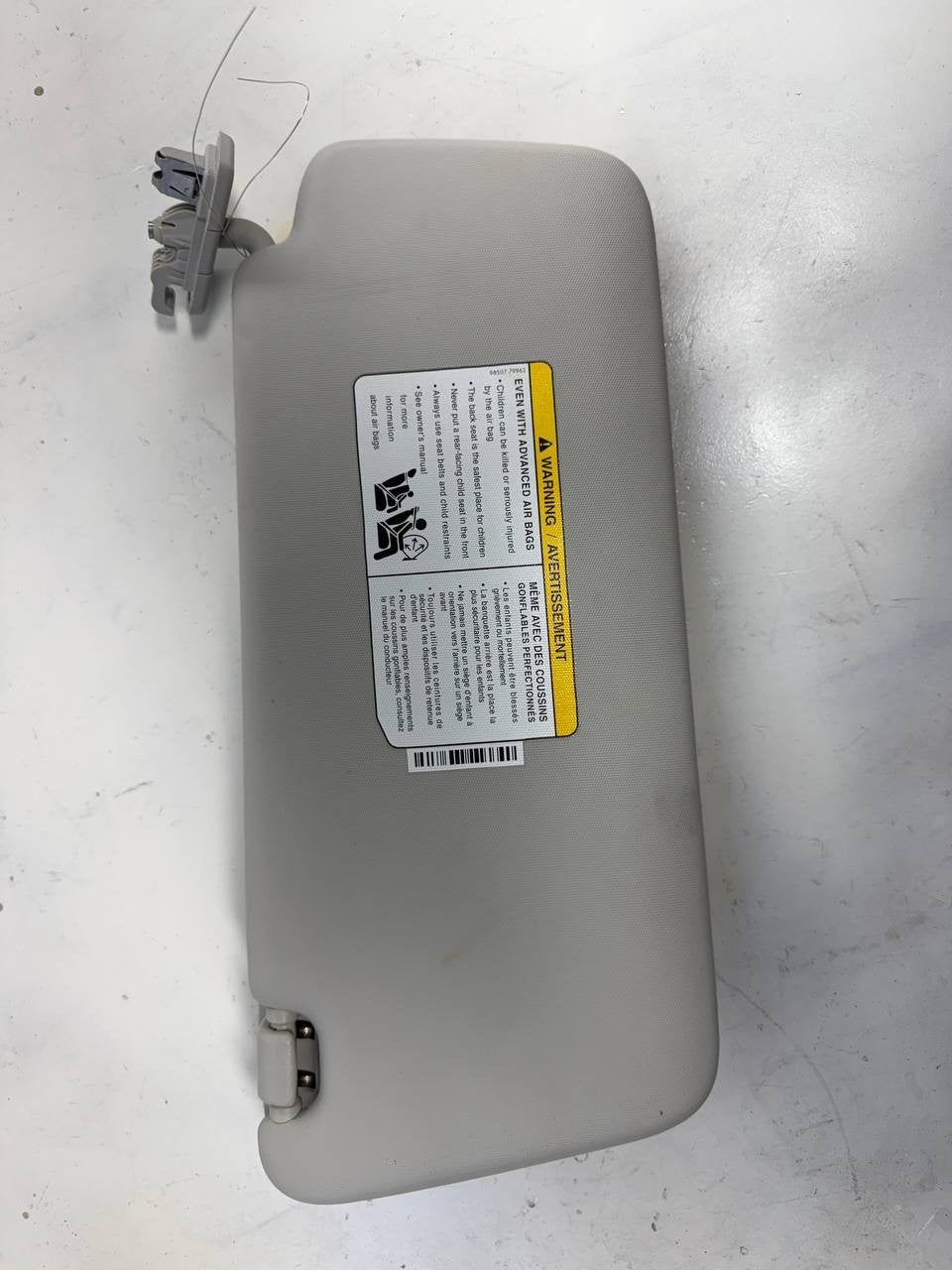 2018 Infinity QX-30 Passenger Right Sun Visor RH OEM Used