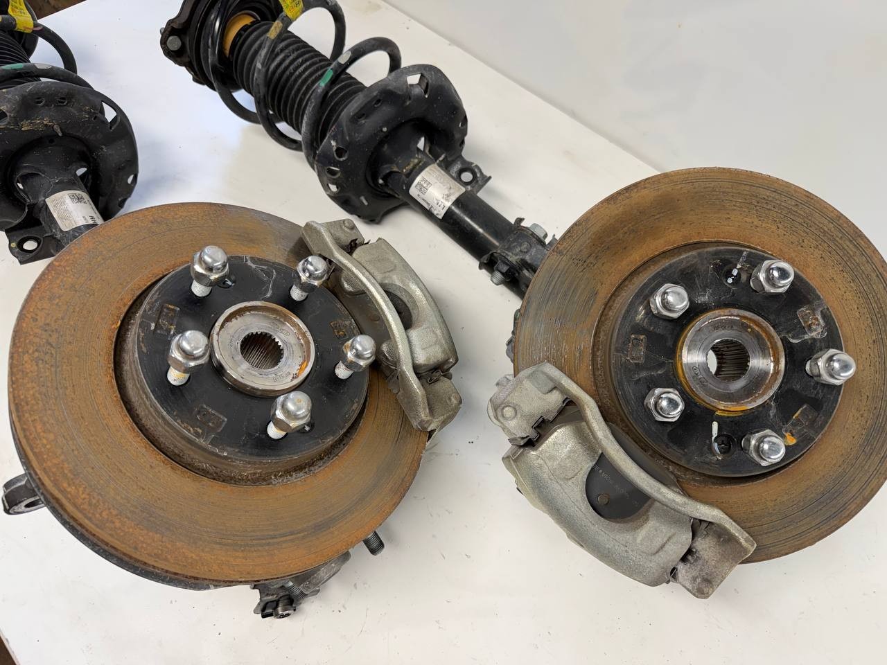 2023 Kia Forte LH RH Front Struts Shock Absorbers 54651M7730 Brake Disks Used