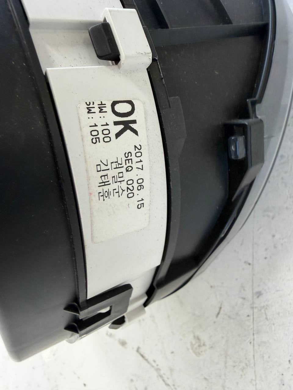 2017 Kia Cadenza Instrument Cluster Speedometer 94001-F6050 OEM