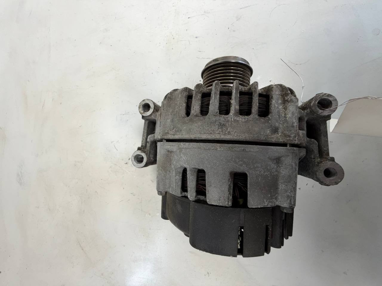 2016 Volkswagen Passat Alternator Generator 06H903017K OEM Used