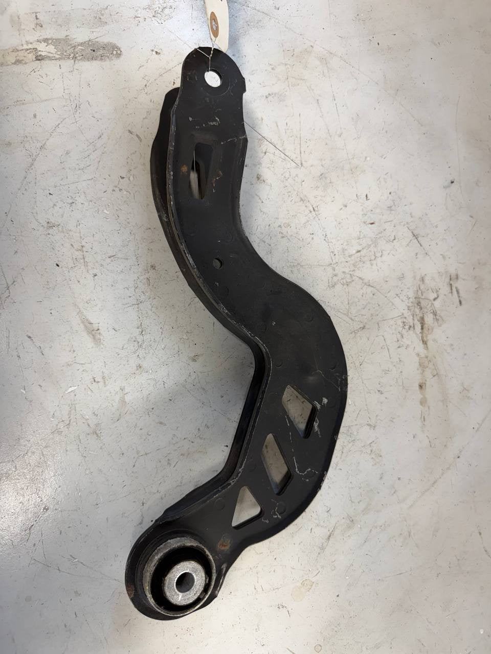 2018 Infiniti qx30 Rear Left Control Arm A2463501006 OEM Used