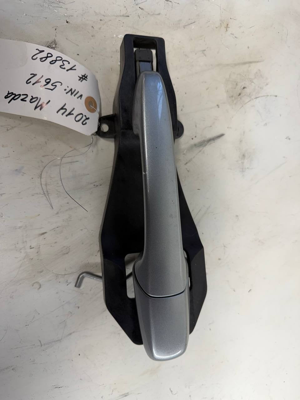 Mazda CX-9 2014 Rear Left Exterior Door Handle EG2172412 OEM Used