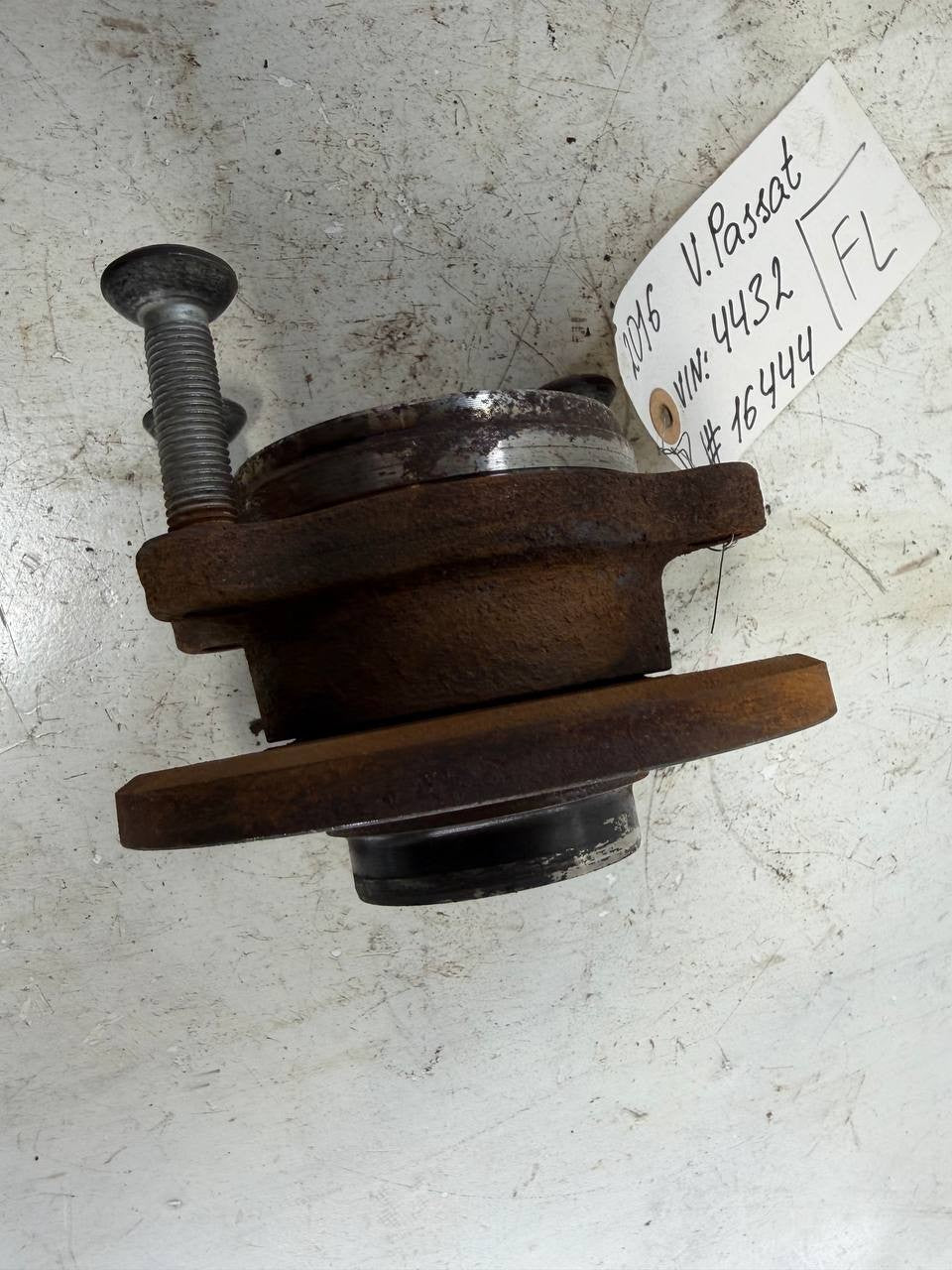 2016 Volkswagen Passat Front Left Wheel Hub Bearing Assembly OEM Used