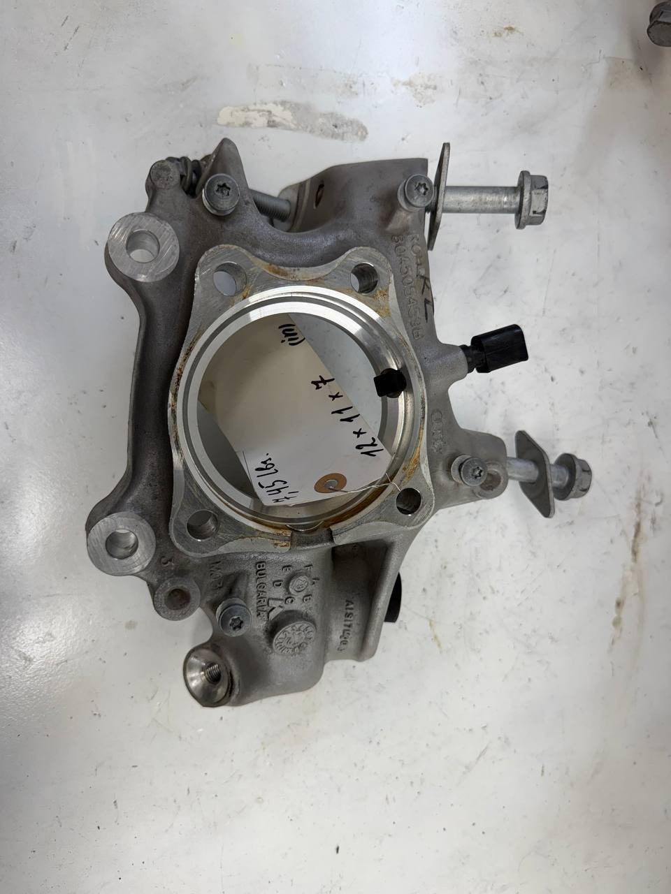2023 Audi A6 Rear Left Wheel Knuckle 80A505459B OEM Used