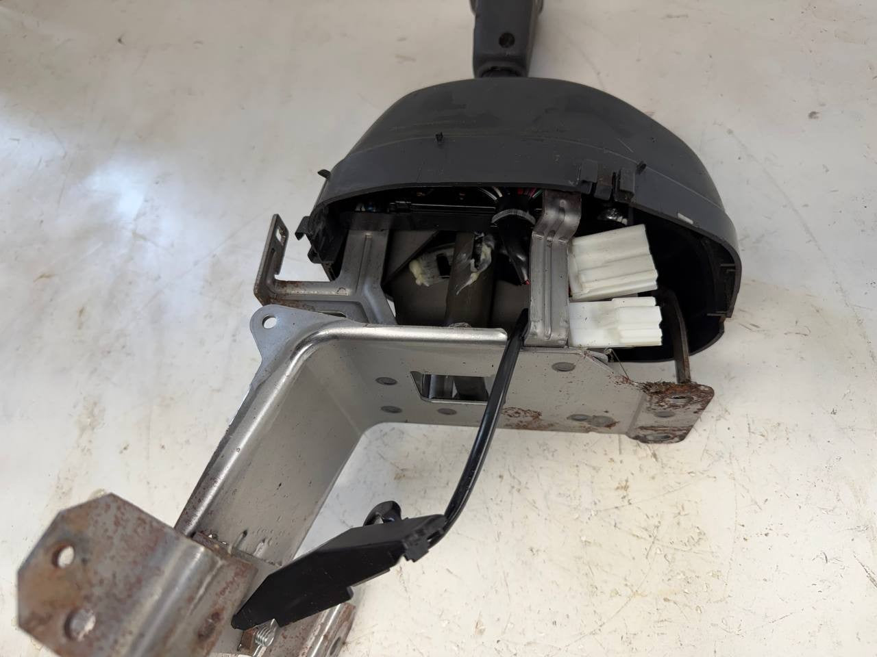 2022 Isuzu NPR Automatic Transmission Shift Lever Assembly OEM Used