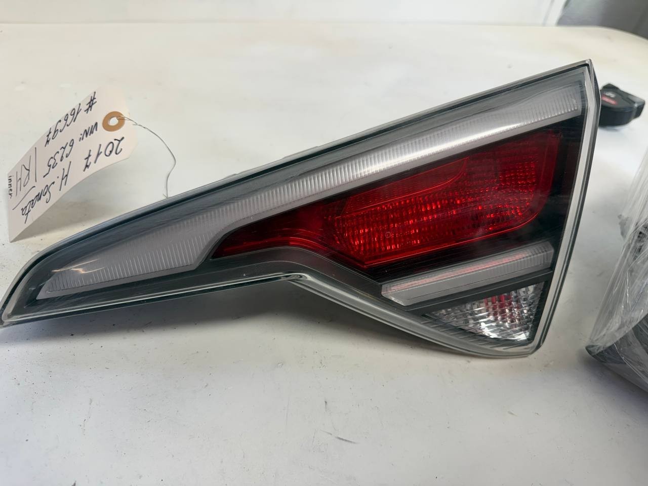 2017 Hyundai Sonata Right Rear Tail Light Lamp RR OEM Used