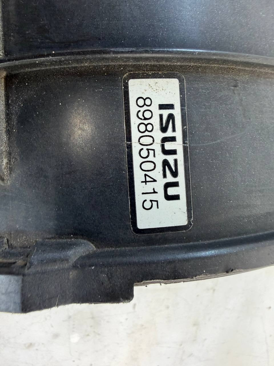 Isuzu NPR Air Filter Housing Air Cleaner Case 898050415 OEM Used