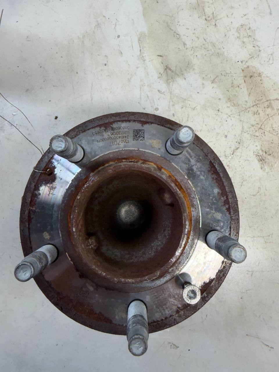 2018 Chevrolet Malibu Rear Wheel Hub Bearing Assembly OEM 2410400000000N Used