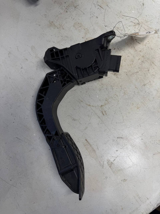 Audi A6 2021 Accelerator Gas Pedal Assembly 6PV 011 642-11 OEM Used