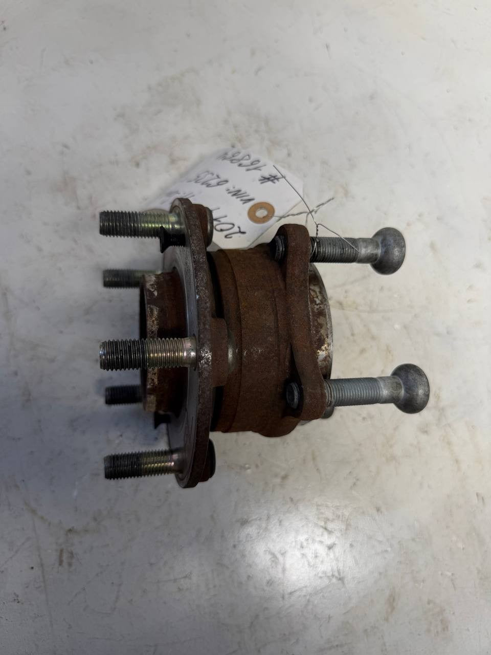 2017 Hyundai Sonata Front Left Wheel Hub Bearing Assembly OEM Used