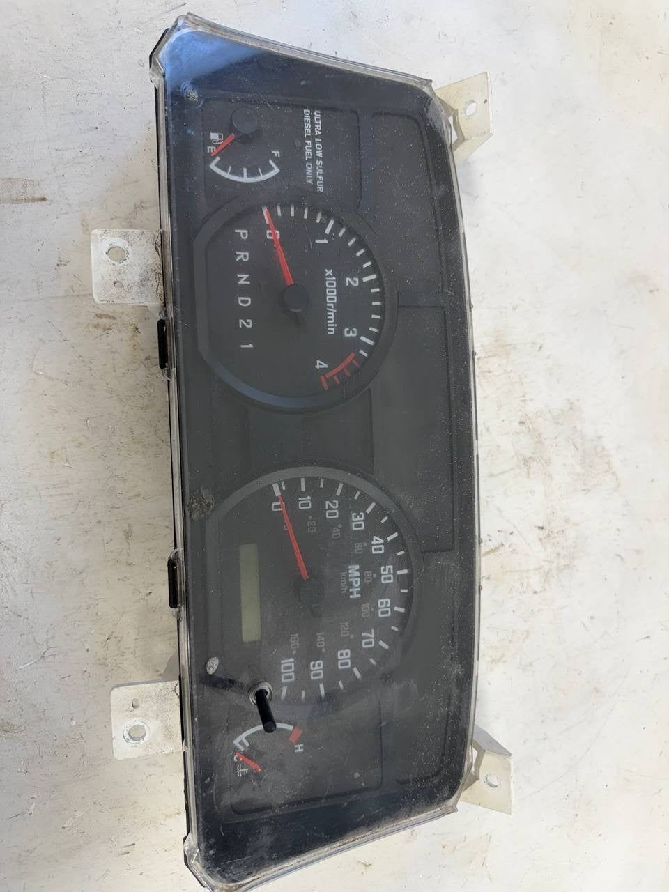 Isuzu NPR Instrument Cluster Speedometer Gauge Cluster OEM Used