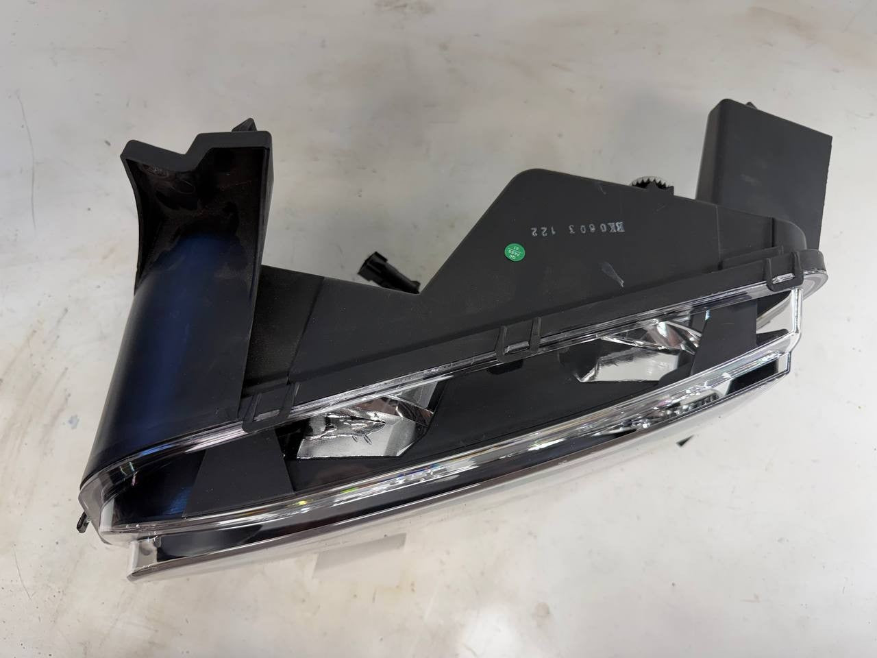 Dodge Charger 2006-2012 Left Side Headlight Headlamp RH New Aftermarket Halogen