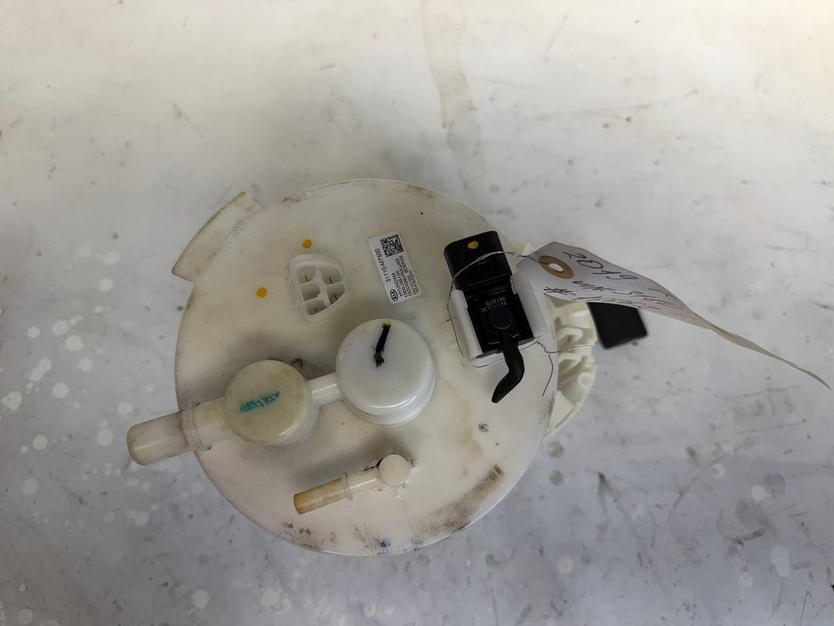 2019 Kia Forte Fuel Pump 31110-M7500 OEM