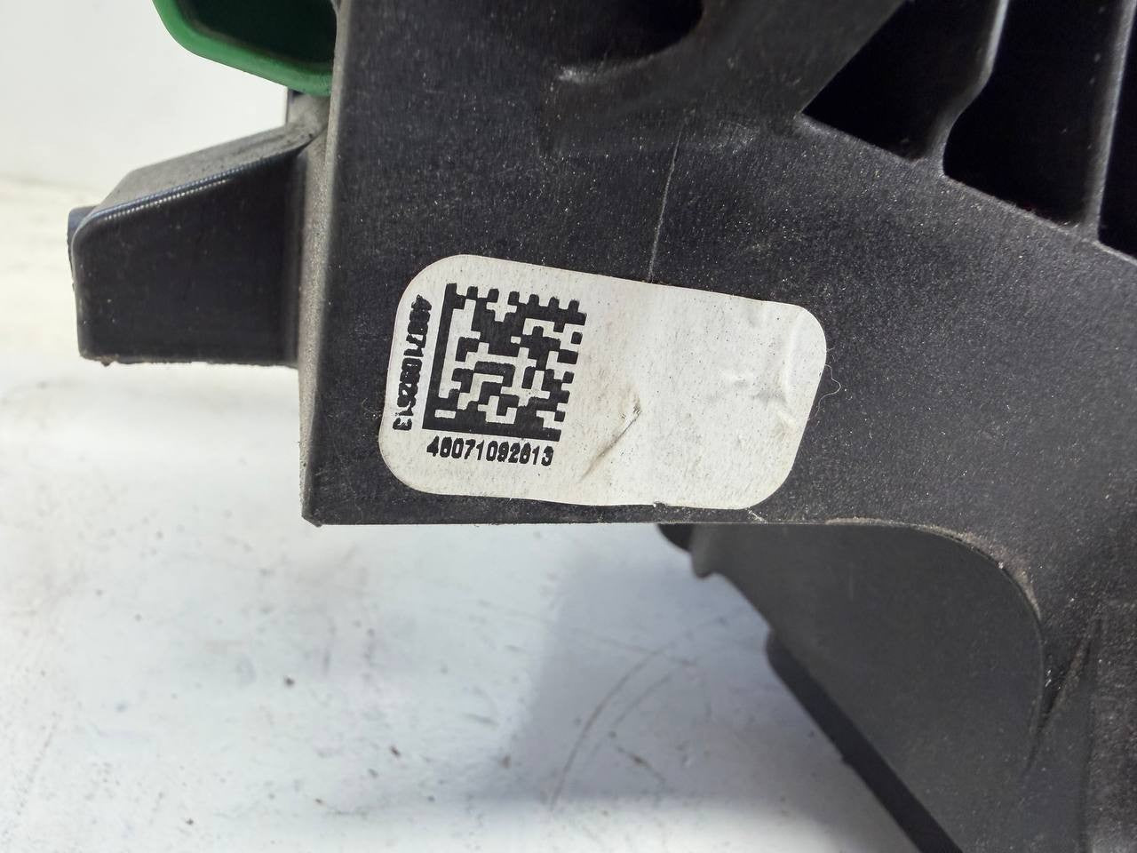 2018 Chevrolet Malibu Brake Pedal Assembly OEM Used