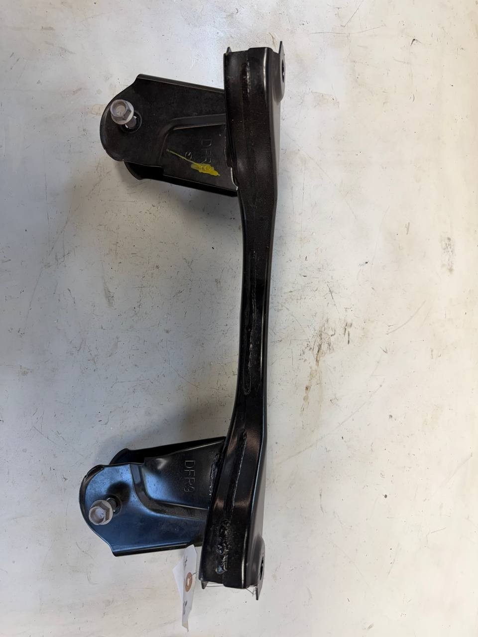 2023 Mazda CX-30 Rear Differential Mount Crossmember Support Bracket Frame Used