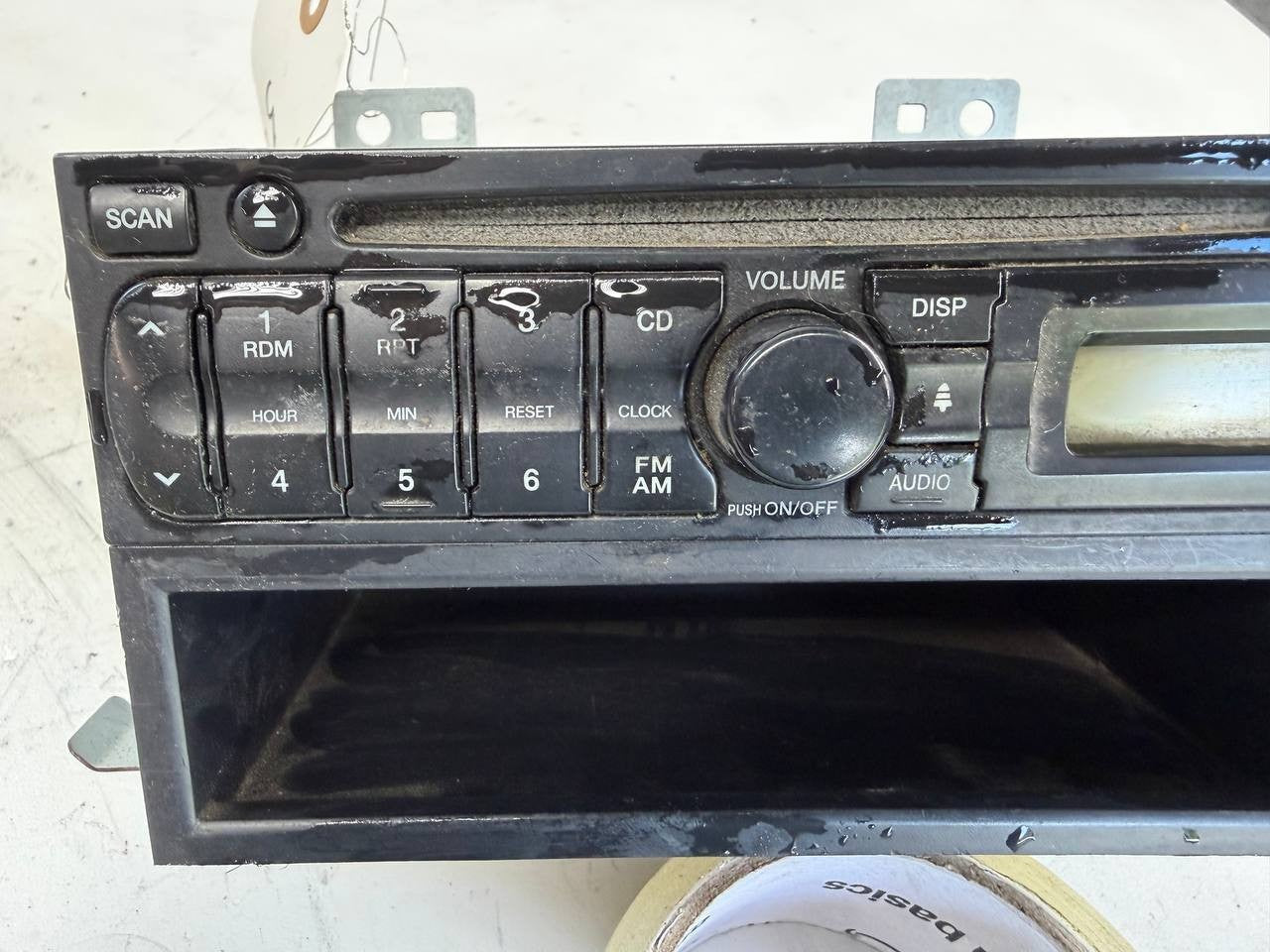 2011 Hino Audio Radio Stereo Receiver Head Unit 86120-37440 OEM Used