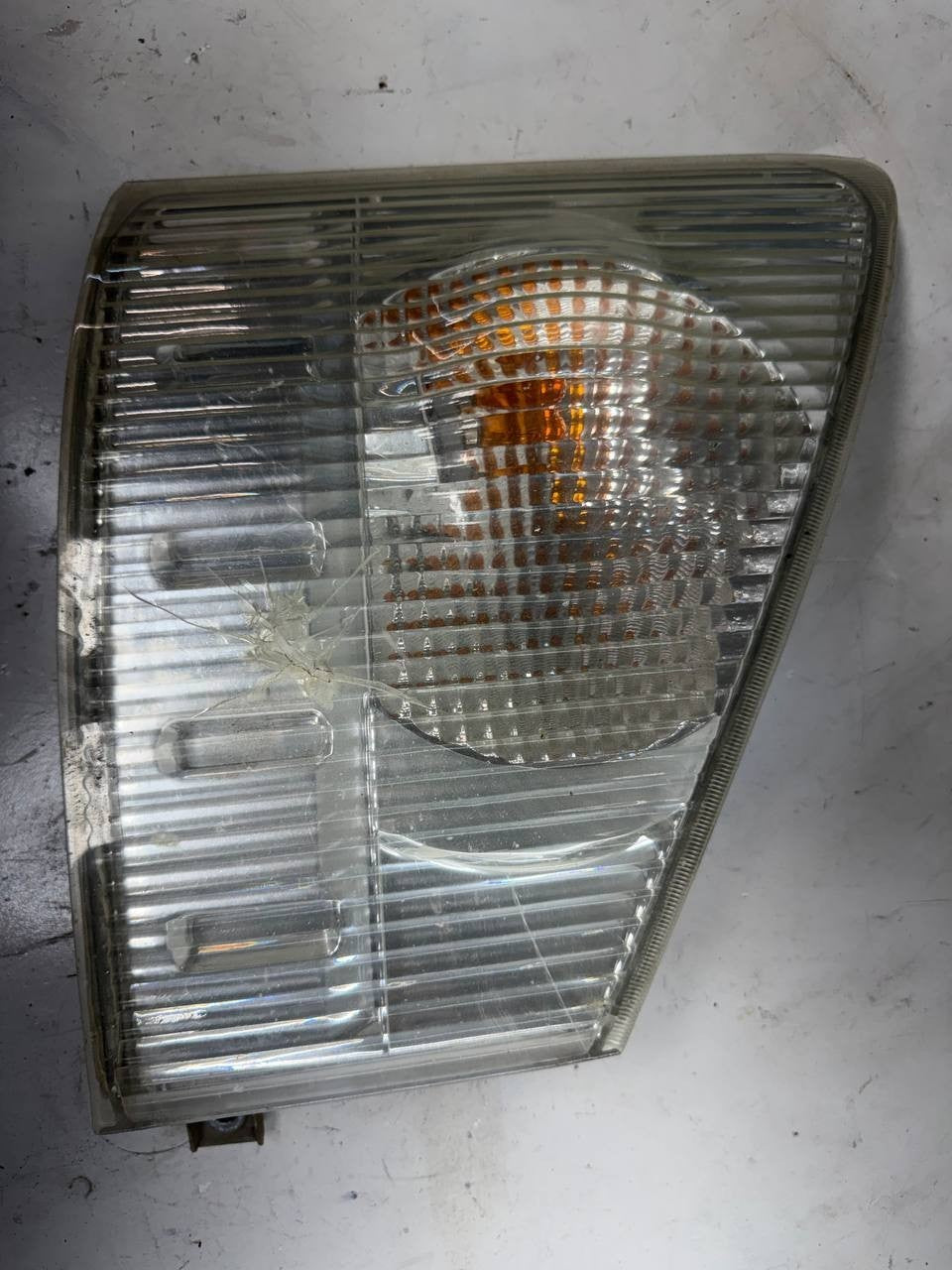 Isuzu NPR 2018 Right Side Turn Signal Marker Light RH OEM Used