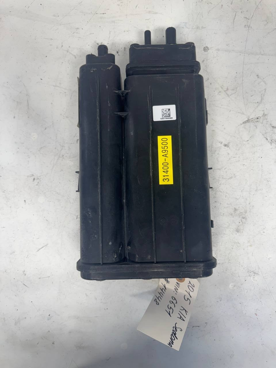 2015 Kia Sedona EVAP Charcoal Canister Vapor Canister 31400-A9500 OEM Used