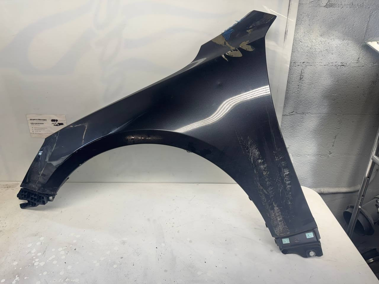 2015 Kia Cadenza Left Front Fender LH 84116-3R000 OEM Used