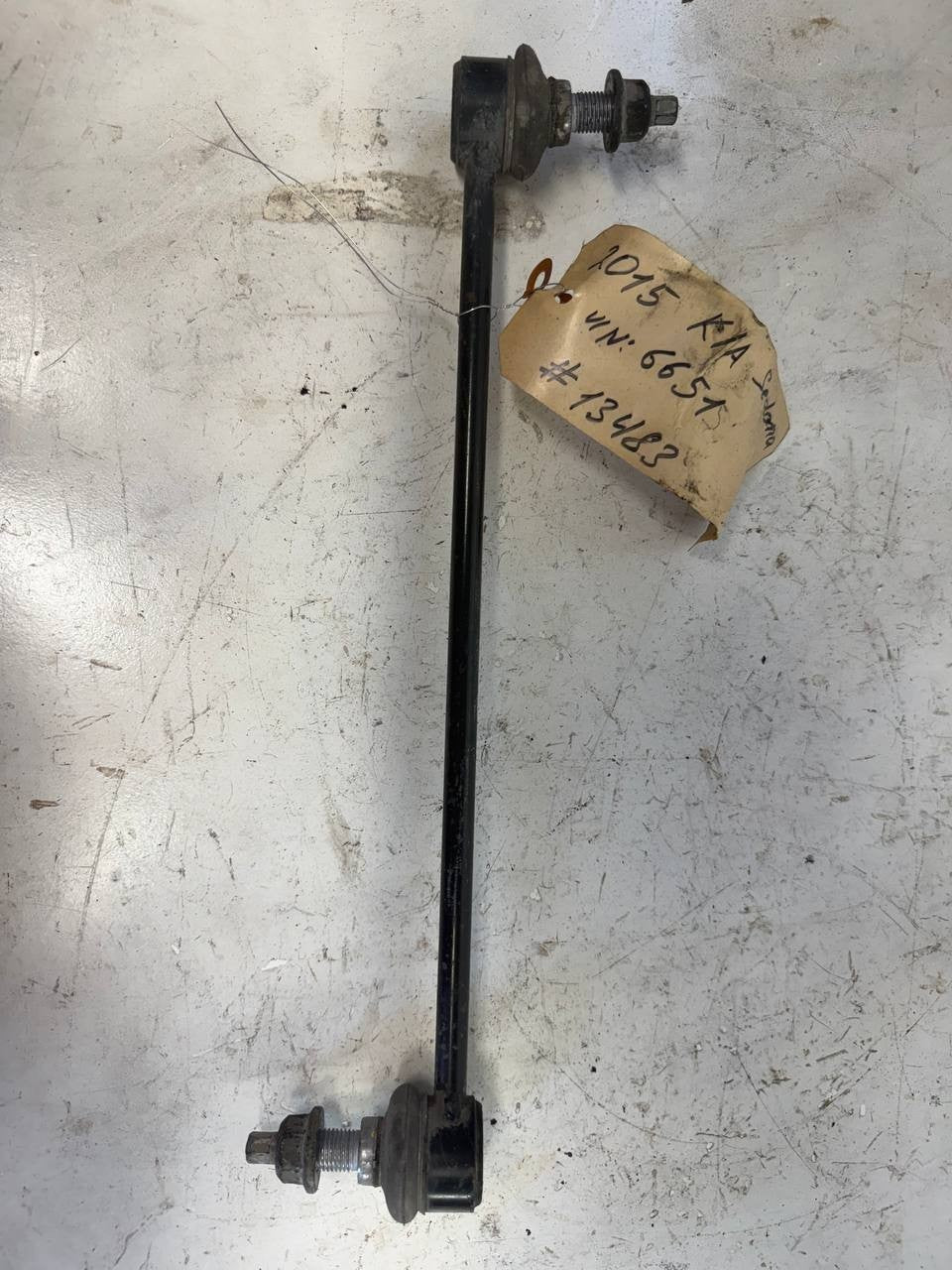 2015 Kia Sedona Stabilizer Sway Bar Link OEM Used