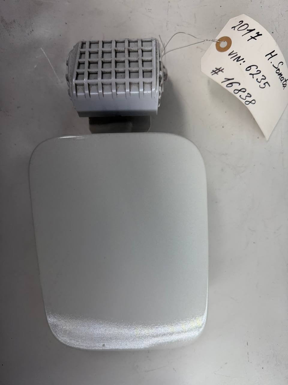 2017 Hyundai Sonata Fuel Gas Tank Door Cover Lid OEM Used