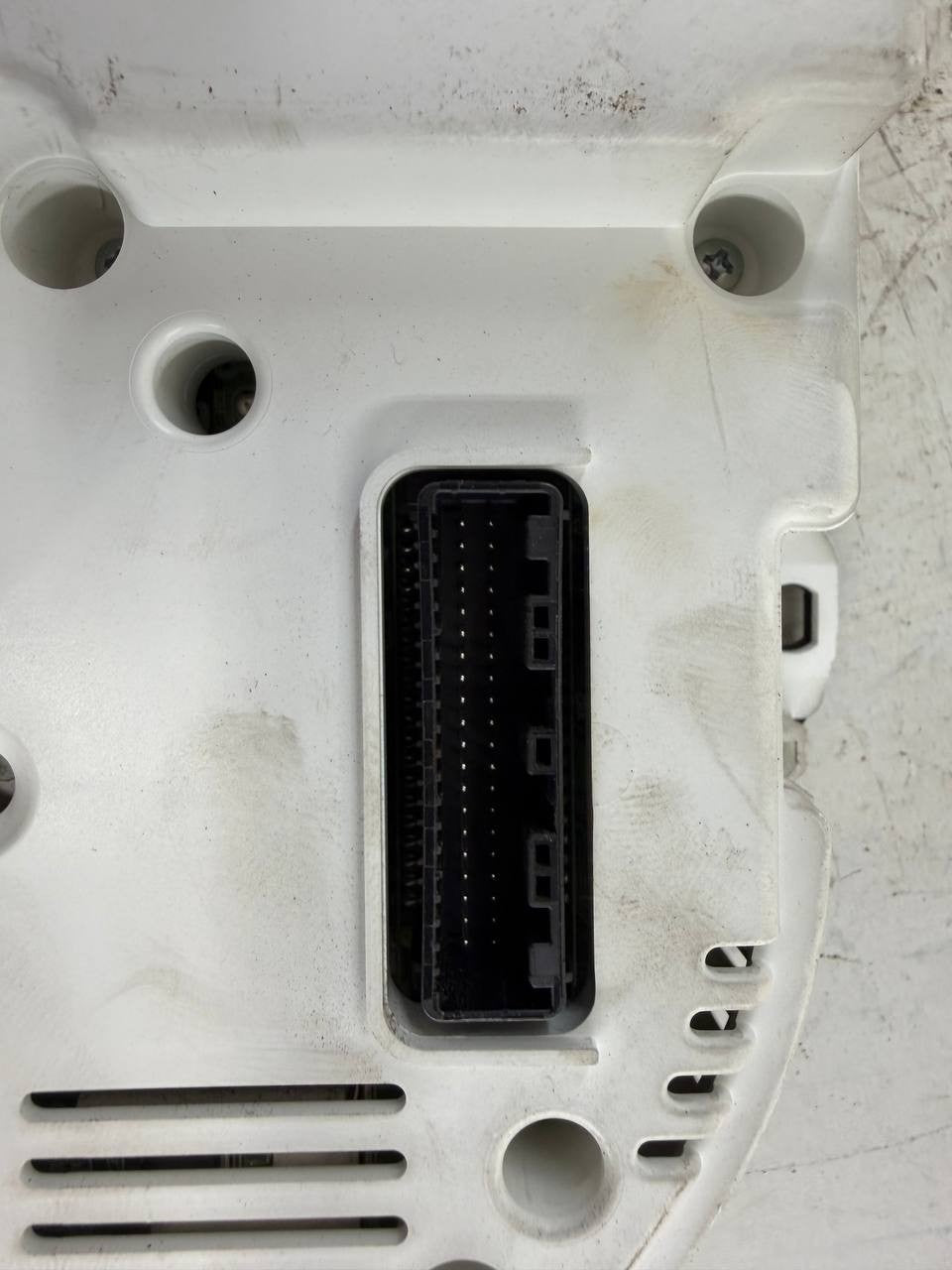 Hino 268 J08 Instrument Cluster Speedometer Gauge 83800-E0G83 OEM Used