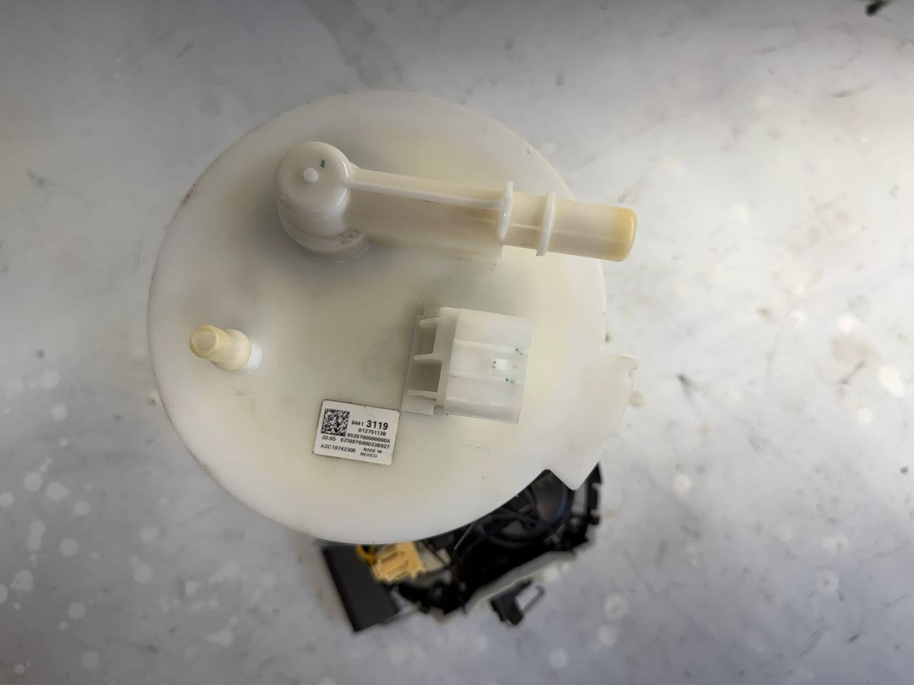 2018 Chevrolet Malibu Fuel Pump A2C19742300 OEM