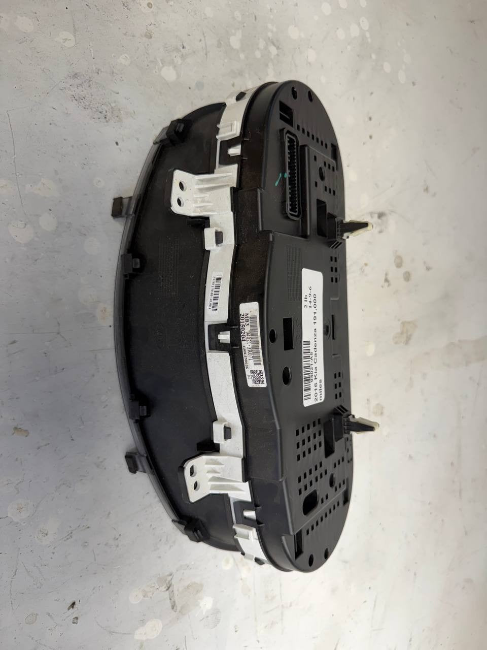 2016 Kia Cadenza Instrument Cluster Speedometer 94001-F6050 OEM