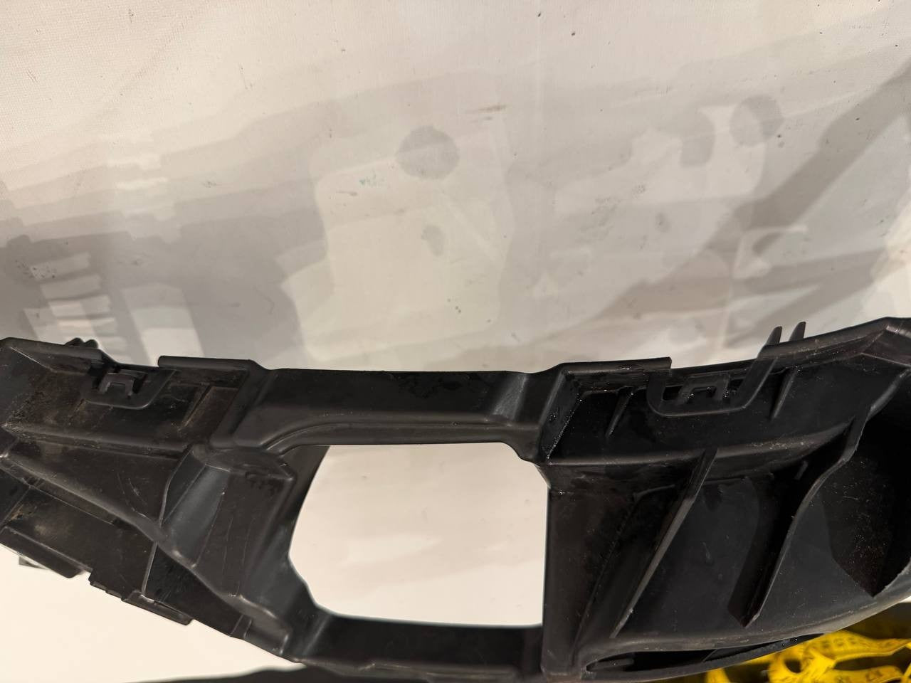 Mercedes-Benz W204 Left Front Bumper Cover Bracket A2048854165 OEM Used