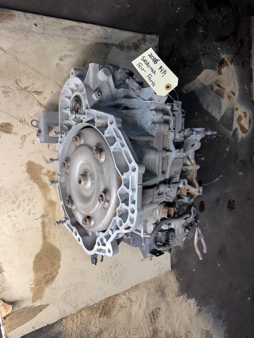 2016 Kia Sedona Automatic Transmission Assembly OEM Used - parts only
