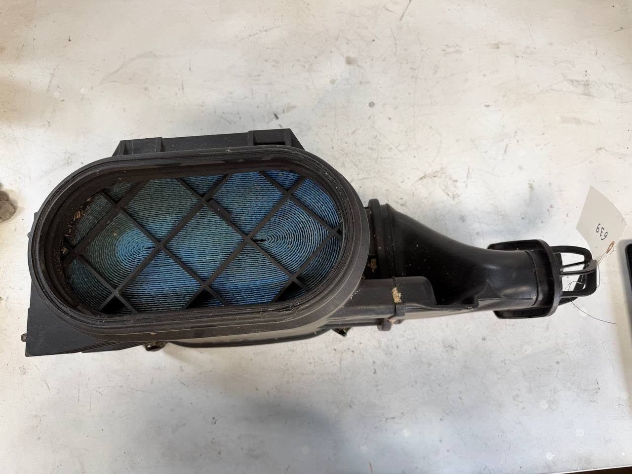 Hino 155 195 Air Filter Housing Air Cleaner Assembly OEM Used