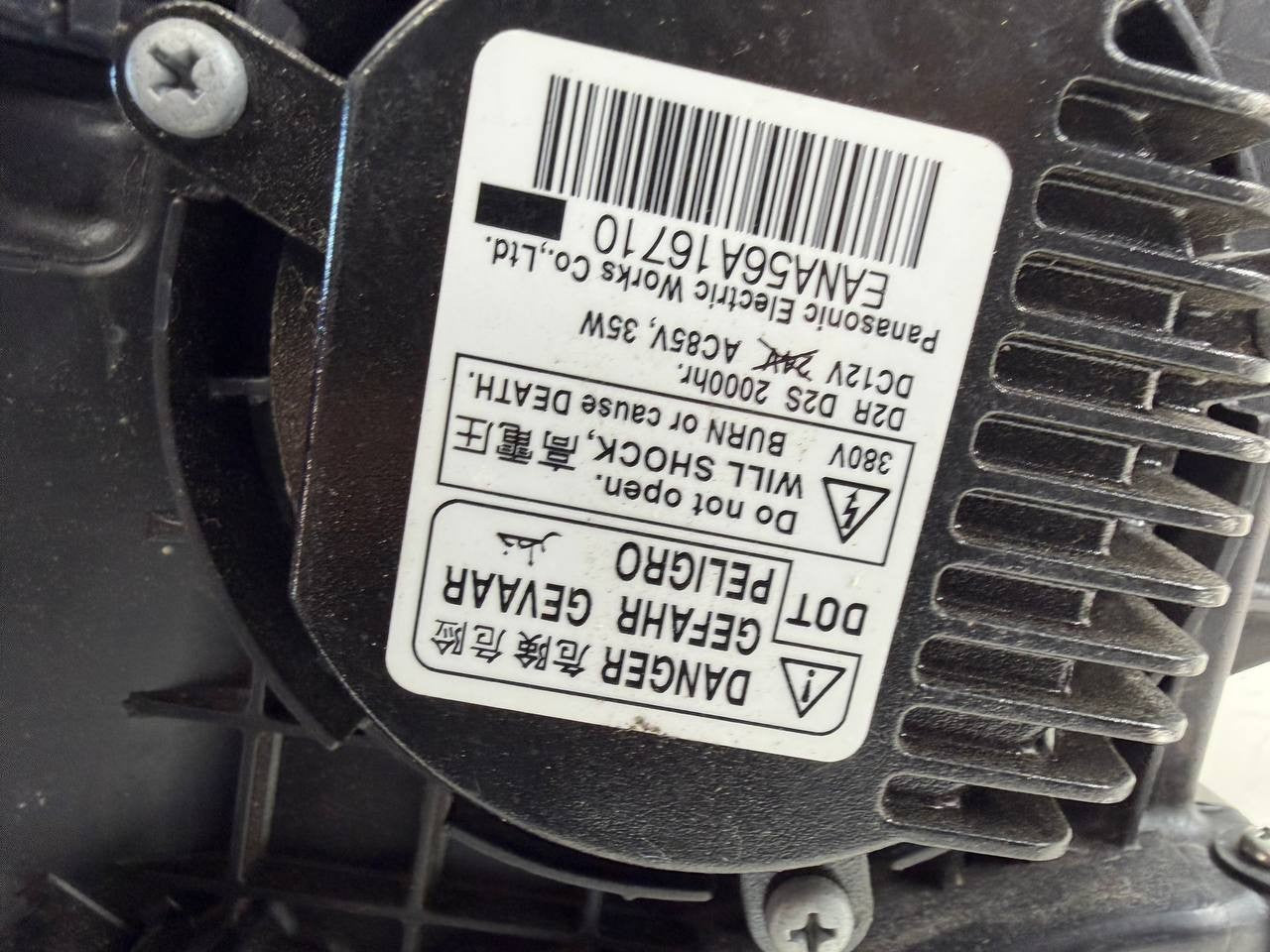 Nissan Quest 2012-2017 Right Side Headlight Headlamp RH OEM Halogen/Xenon Used