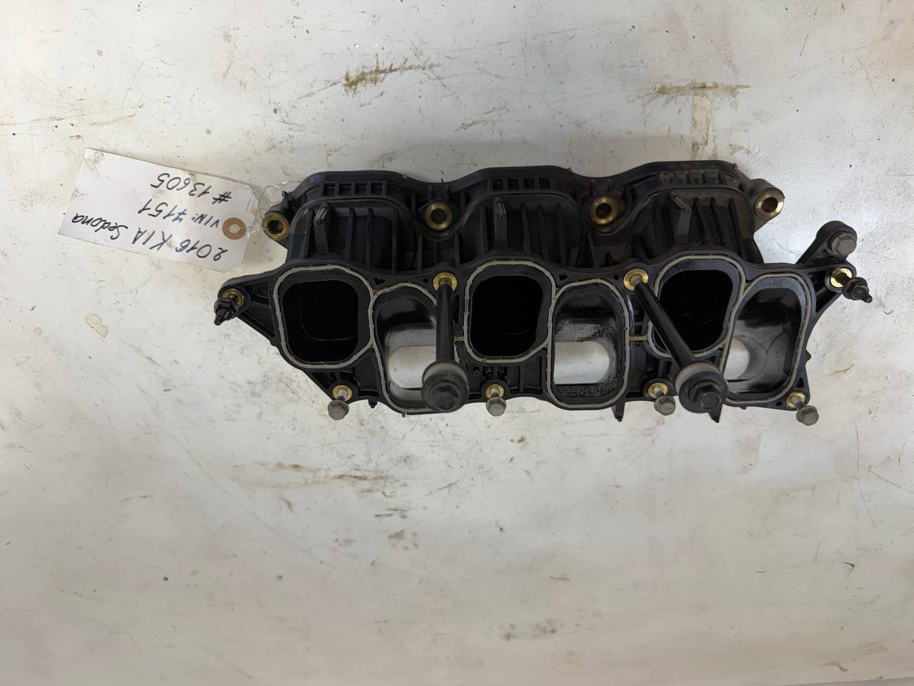 2016 Kia Sedona Intake Manifold 28300 - 3CFA0 OEM Used